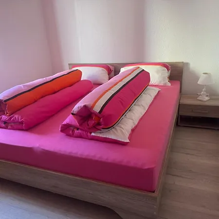 Δωμάτια σε οικογενειακή κατοικία Fuersten Weinsberg